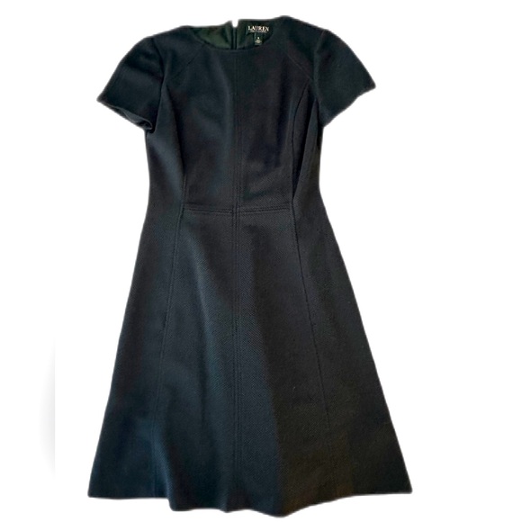 Lauren Ralph Lauren Dark Green Short Sleeve Dress, size 0 - Picture 2 of 8
